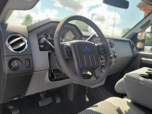 Used 2012 Ford F250 XLT w/ XLT Premium Pkg AWD/4WD image 9