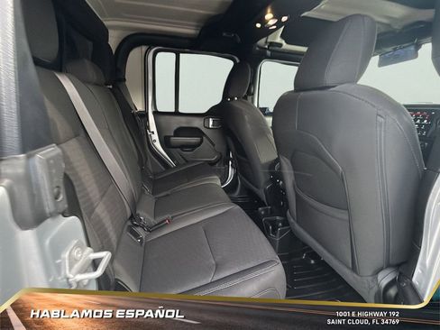 Used 2022 Jeep Gladiator Sport image 27