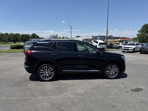 Used 2023 GMC Terrain Denali w/ Denali Premium Package AWD/4WD image 14
