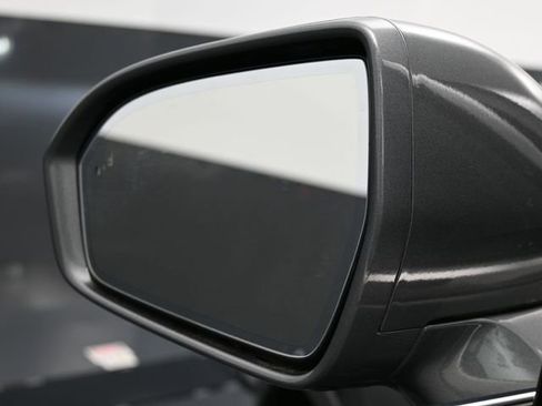 Used 2023 Lincoln Nautilus Reserve FWD image 8