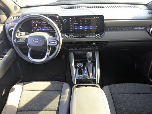 Used 2024 Chevrolet Colorado ZR2 w/ Technology Package image 16