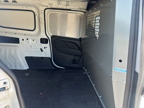 Used 2022 RAM ProMaster City Tradesman FWD image 13