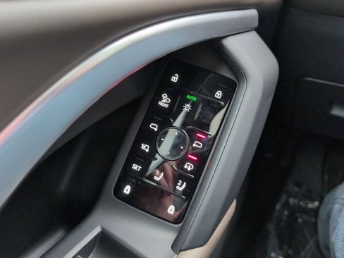 New 2025 Audi Q5 Premium Plus image 14