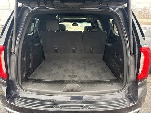 Certified 2023 GMC Yukon XL SLT w/ SLT Premium Package image 16