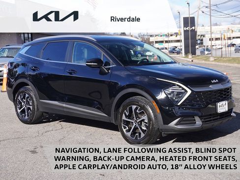 Used 2025 Kia Sportage EX image 1
