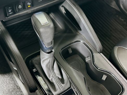 Used 2022 Nissan Frontier PRO-4X w/ Pro-4X Premium Package image 24