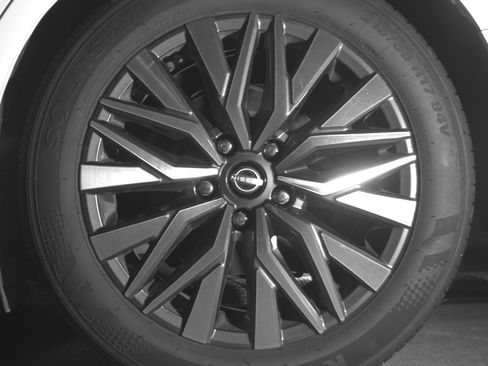 Used 2025 Nissan Altima 2.5 SV image 14