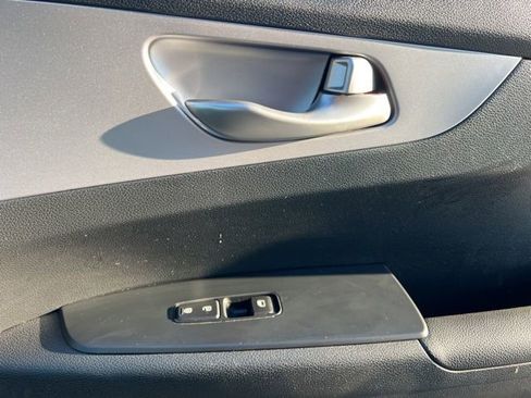 Certified 2024 Kia Forte LXS image 29