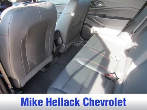 Used 2026 Chevrolet Trax RS w/ Sunroof Package image 17