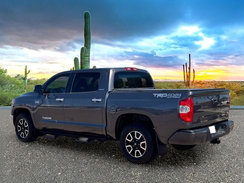 Used 2018 Toyota Tundra Limited w/ Limited Premium Package AWD/4WD image 4