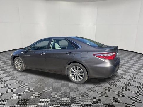 Used 2015 Toyota Camry XLE w/ Moonroof Package FWD image 13