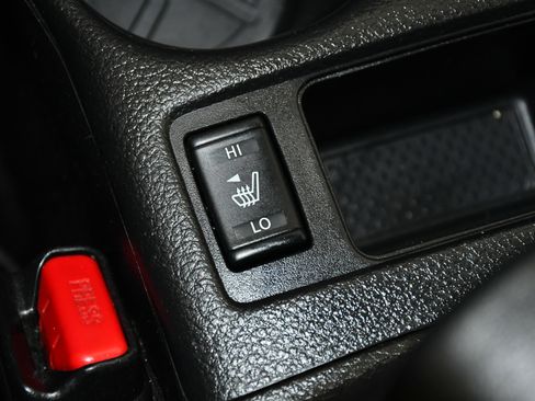 Used 2020 Nissan Rogue S w/ Special Edition Package image 31