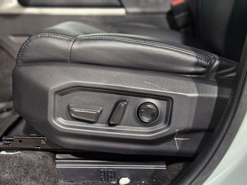 Used 2024 Toyota Tundra Limited image 22