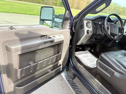 Used 2014 Ford F350 Lariat AWD/4WD image 5
