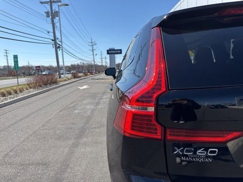 Certified 2025 Volvo XC60 B5 Plus AWD/4WD image 10