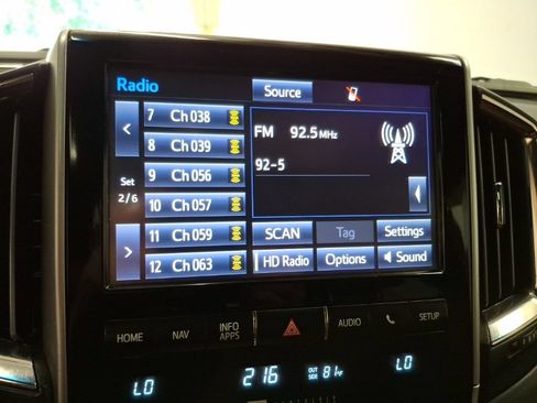 Used 2016 Toyota Land Cruiser AWD/4WD image 24