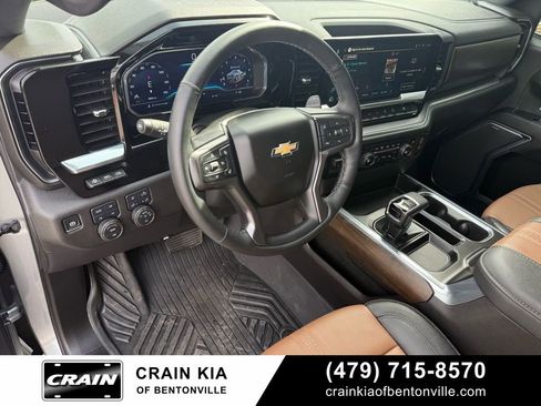 Used 2025 Chevrolet Silverado 1500 High Country w/ Technology Package image 10