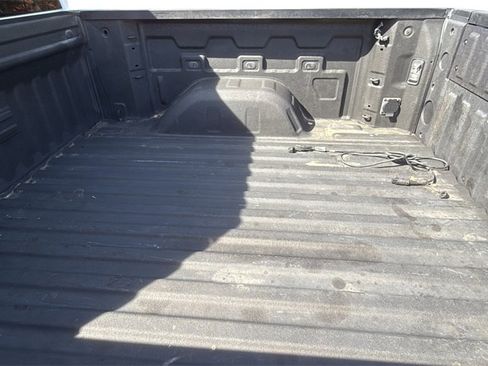 Used 2023 GMC Sierra 1500 SLT w/ SLT Premium Package image 23