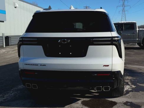 Certified 2024 Chevrolet Traverse RS image 3
