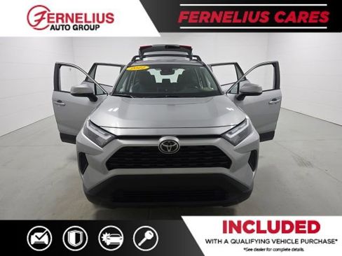 Used 2022 Toyota RAV4 XLE image 9