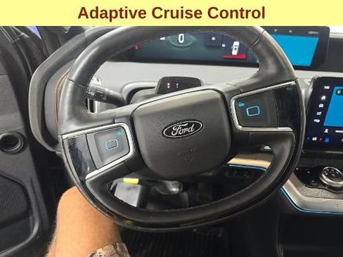 Used 2025 Ford Expedition Tremor AWD/4WD image 11