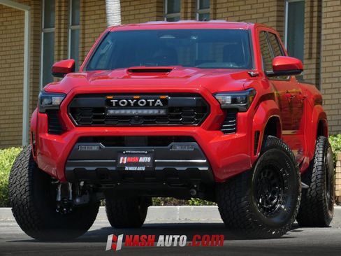 Used 2026 Toyota Tacoma TRD Sport RWD image 4