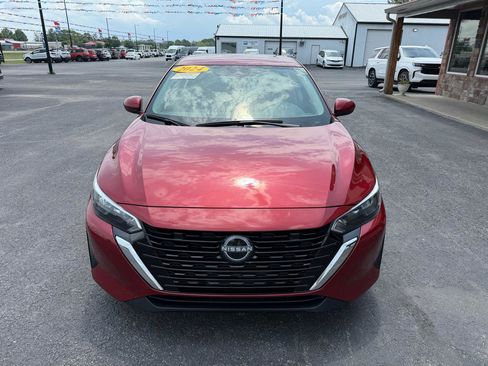 Used 2024 Nissan Sentra SV FWD image 9