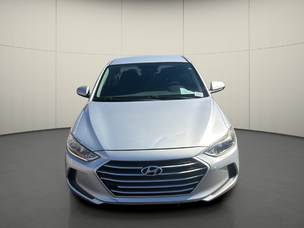 Used 2018 Hyundai Elantra SEL FWD image 2