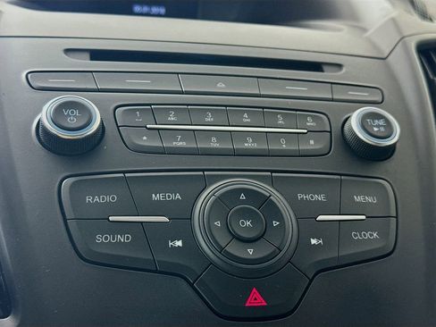 Used 2018 Ford Escape S image 15