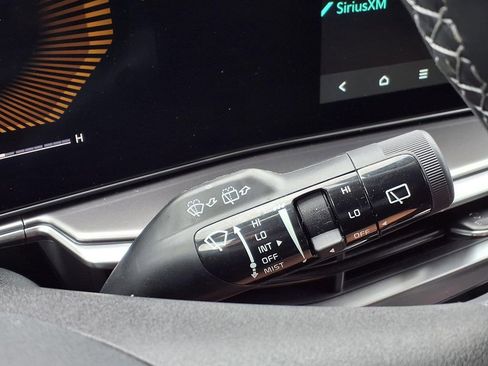 Used 2026 Kia Sorento LX FWD image 23
