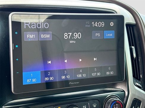 Used 2018 GMC Sierra 1500 SLT w/ SLT Premium Package AWD/4WD image 14