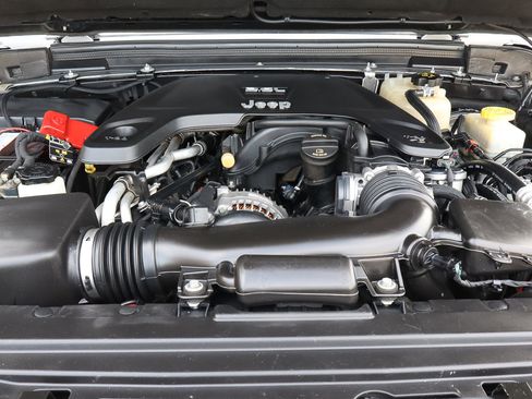 Used 2020 Jeep Wrangler Unlimited Sport S image 24