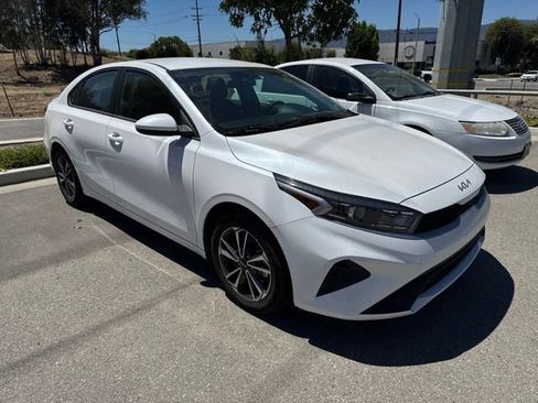 Used 2024 Kia Forte LXS FWD image 1