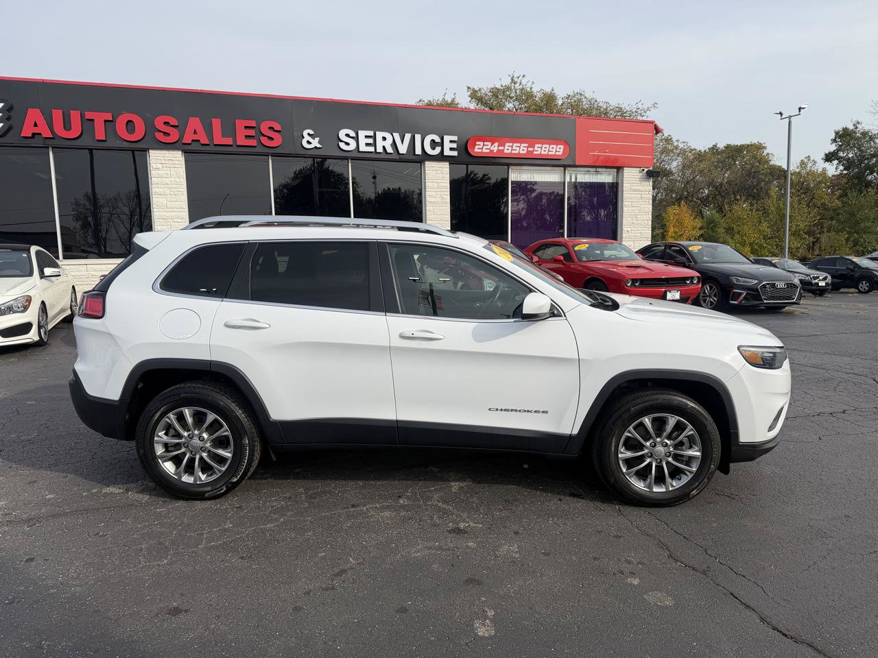 Used 2021 Jeep Cherokee Latitude Lux w/ Sun & Sound Group AWD/4WD image 8