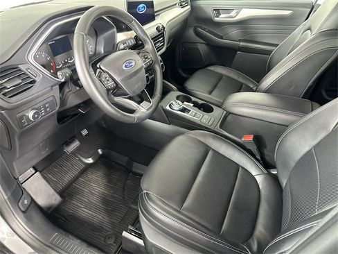 Used 2022 Ford Escape SEL image 25