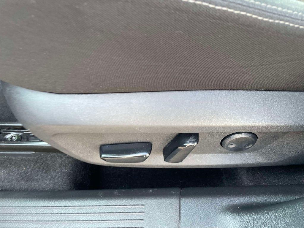 Used 2026 Nissan Rogue SV AWD/4WD image 21