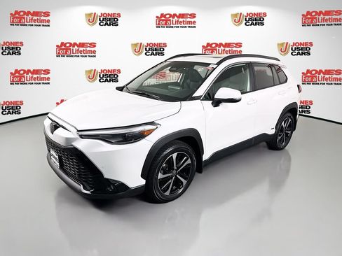 Used 2023 Toyota Corolla Cross AWD Hybrid w/ Convenience Package image 14