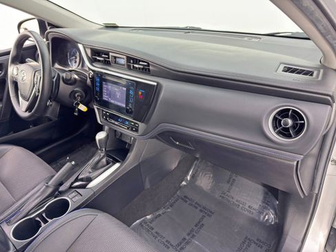 Used 2018 Toyota Corolla SE image 13