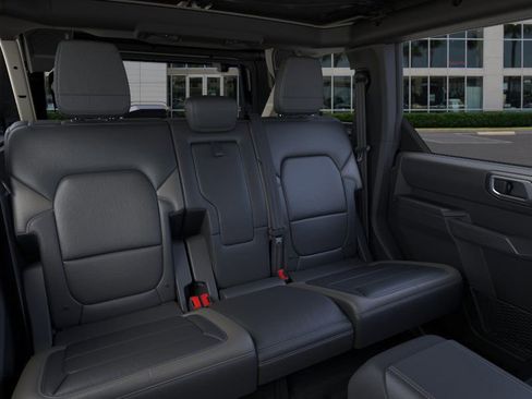 New 2025 Ford Bronco Outer Banks image 11