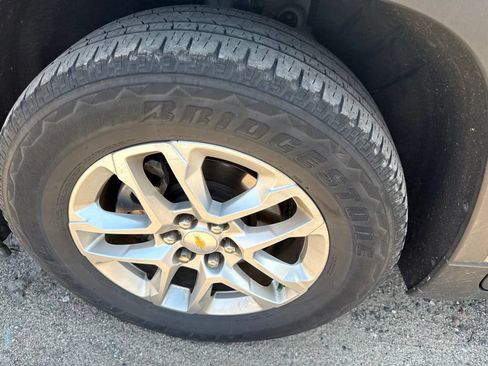 Used 2018 Chevrolet Traverse LS AWD/4WD image 28