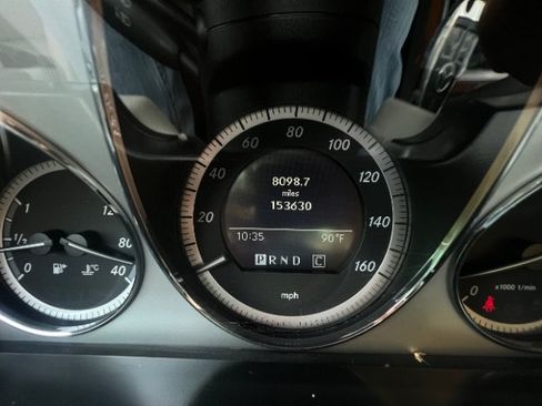 Used 2010 Mercedes-Benz C 300 Sedan image 14