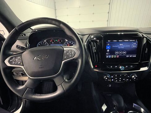 Used 2023 Chevrolet Traverse RS AWD/4WD image 40