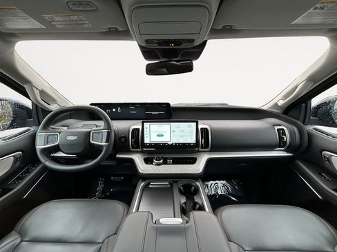 Used 2025 Ford Expedition Max Active image 13