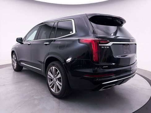 Used 2023 Cadillac XT6 Premium Luxury AWD/4WD image 16