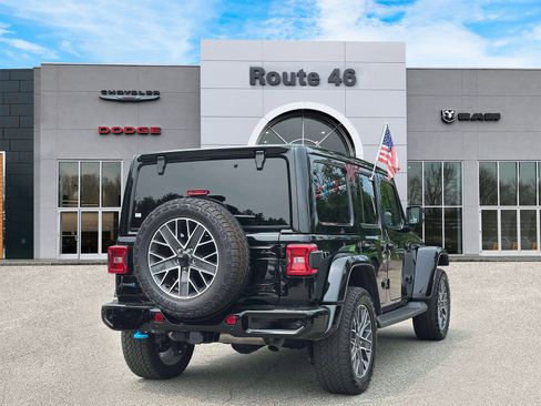 Used 2024 Jeep Wrangler High Altitude AWD/4WD image 5