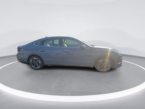 New 2026 Hyundai Sonata SEL FWD image 9