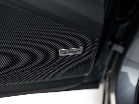 Certified 2026 Porsche Cayenne AWD/4WD image 17