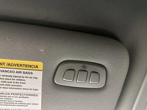 Used 2022 Ford Explorer Limited RWD image 40