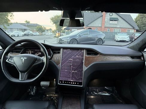 Used 2019 Tesla Model S Long Range AWD/4WD image 10