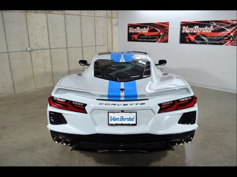 Used 2020 Chevrolet Corvette Stingray Premium Cpe w/ 3LT Preferred Equipment Group RWD image 9
